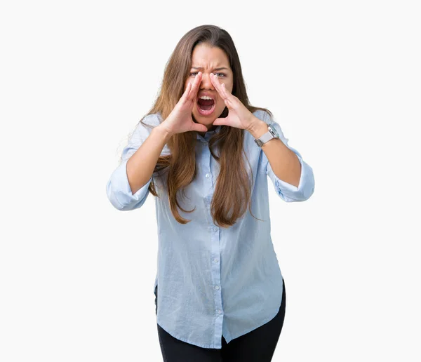 Junge Schöne Brünette Geschäftsfrau Über Isolierten Hintergrund Schreit Wütend Laut — Stockfoto