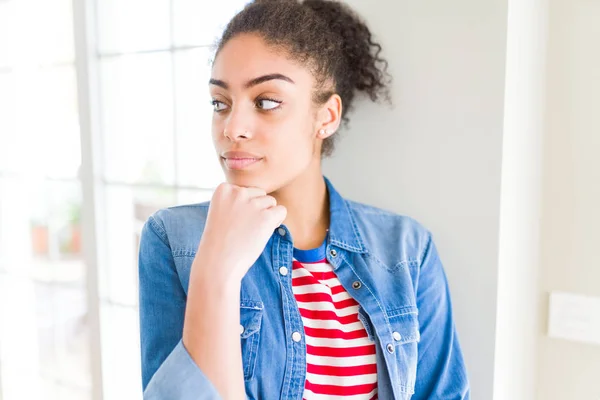 Beautiful Young African American Woman Afro Hair Wearing Casual Sweater — Stock Photo, Image