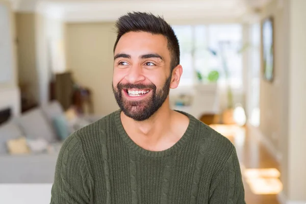 Handsome man smiling cheerful with a big smile on face showing t — Stock Photo, Image