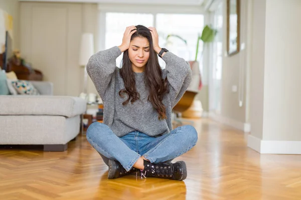 Young Beautiful Woman Sitting Floor Home Suffering Headache Desperate Stressed — Stock Photo, Image