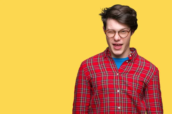 Junger Gutaussehender Mann Mit Brille Vor Isoliertem Hintergrund Der Augenzwinkernd — Stockfoto