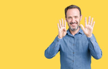 Yakışıklı orta yaş zarif komuta sizde gösterilen ve parmakları ile işaret izole arka plan üzerinde numara 9 kendinden emin ve mutlu gülümseyerek süre.