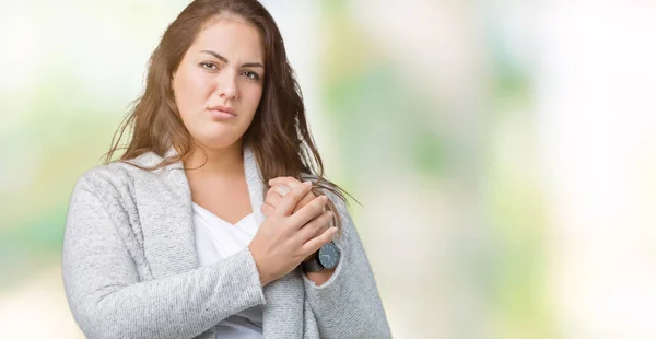 Hermosa Mujer Joven Tamaño Grande Con Chaqueta Invierno Sobre Fondo — Foto de Stock