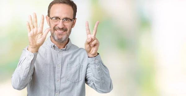 Bonito Homem Sênior Meia Idade Elegante Usando Óculos Sobre Fundo — Fotografia de Stock