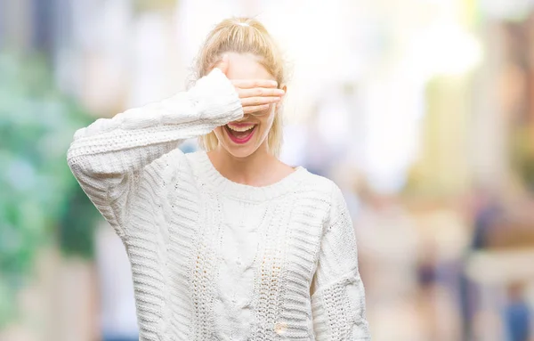 Junge Schöne Blonde Frau Mit Brille Über Isoliertem Hintergrund Lächelnd — Stockfoto