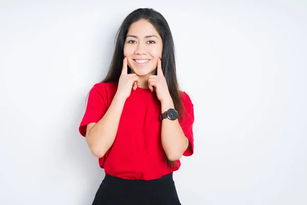 Mooie Brunette Vrouw Dragen Rode Shirt Geïsoleerde Achtergrond Glimlachend Met — Stockfoto