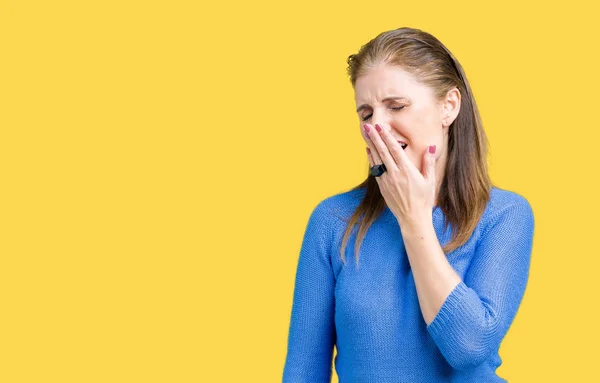 Schöne Reife Frau Mittleren Alters Die Winterpullover Über Isoliertem Hintergrund — Stockfoto