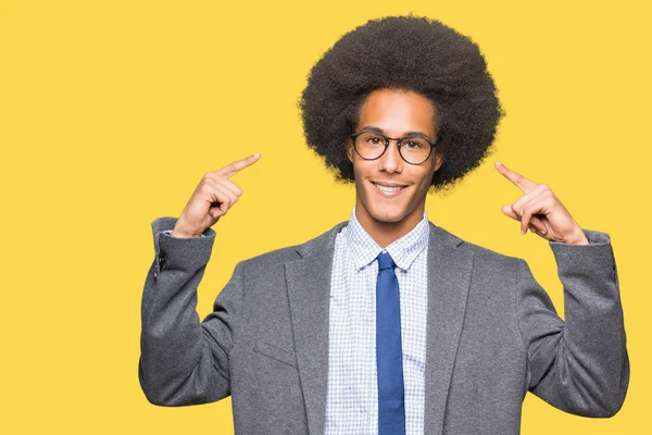 Young African American Business Man Afro Hair Wearing Glasses Smiling — Stock Photo, Image