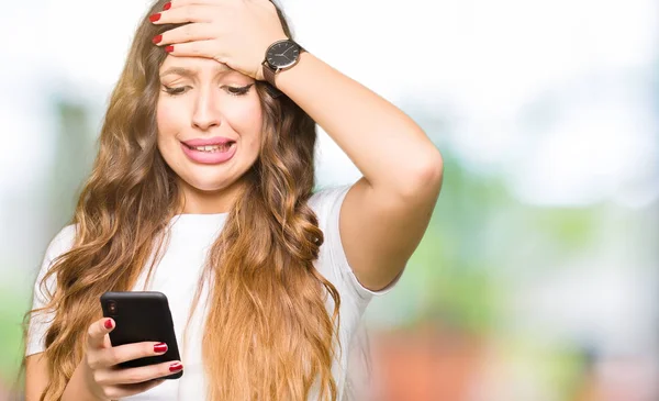 Young Adult Woman Using Smartphone Stressed Hand Head Shocked Shame — Stock Photo, Image