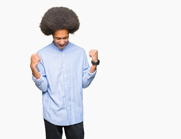 Joven Hombre Afroamericano Con Pelo Afro Muy Feliz Emocionado Haciendo — Foto de Stock