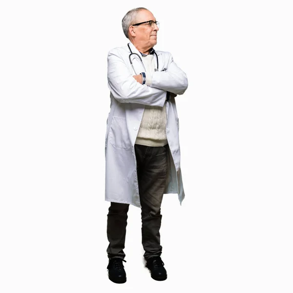 Handsome Senior Doctor Man Wearing Medical Coat Smiling Looking Side — Stock Photo, Image