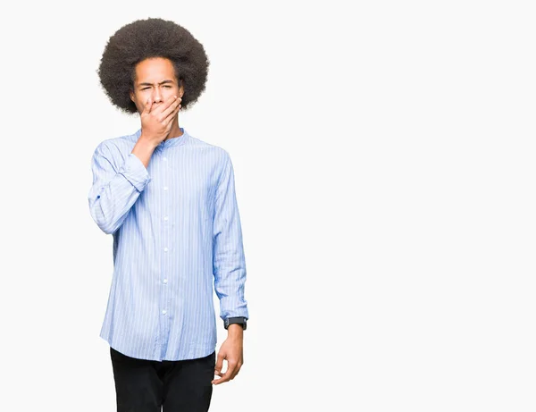 Joven Afroamericano Con Cabello Afro Aburrido Bostezando Cansado Cubriendo Boca — Foto de Stock