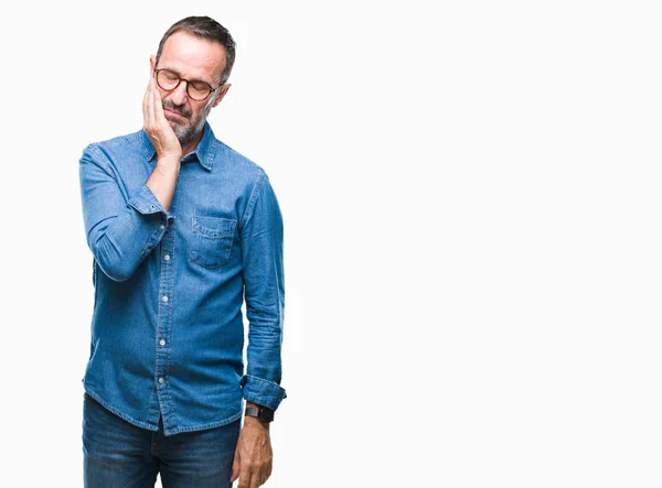 Edad Media Hoary Hombre Mayor Con Gafas Sobre Fondo Aislado —  Fotos de Stock