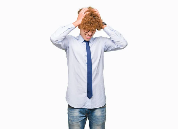 Junger Gutaussehender Geschäftsmann Mit Afro Brille Der Unter Kopfschmerzen Leidet — Stockfoto