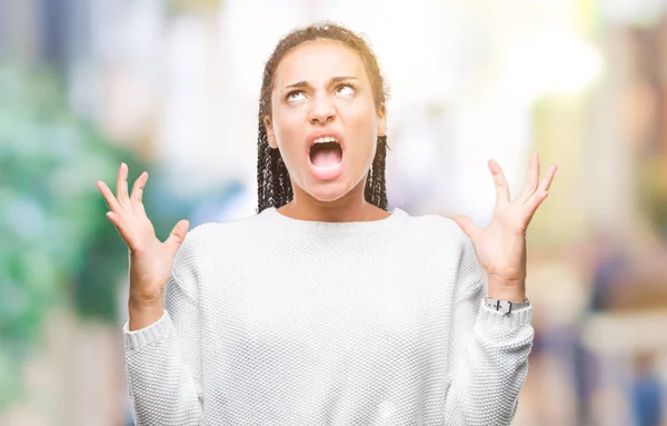 Giovane Capelli Intrecciati Ragazza Afro Americana Indossa Maglione Invernale Sfondo — Foto Stock