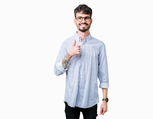 Joven Hombre Guapo Con Gafas Sobre Fondo Aislado Haciendo Gesto — Foto de Stock