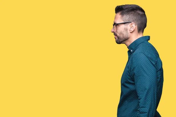 Joven Hombre Negocios Guapo Con Gafas Sobre Fondo Aislado Mirando — Foto de Stock