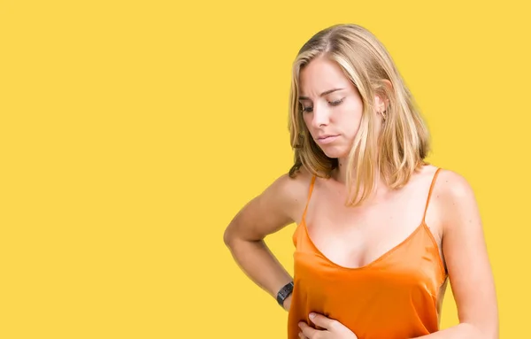 Hermosa Mujer Joven Con Camisa Naranja Sobre Fondo Aislado Con — Foto de Stock