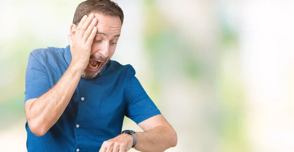 Guapo Mediana Edad Elegante Hombre Mayor Sobre Fondo Aislado Mirando —  Fotos de Stock