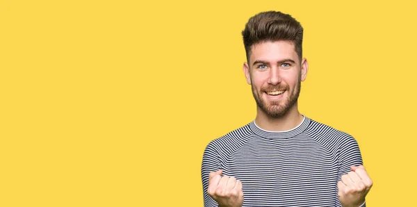 Joven Hombre Guapo Con Rayas Suéter Muy Feliz Emocionado Haciendo —  Fotos de Stock