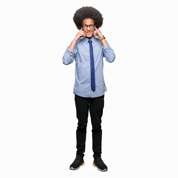 Jovem Homem Negócios Afro Americano Com Cabelo Afro Vestindo Óculos — Fotografia de Stock