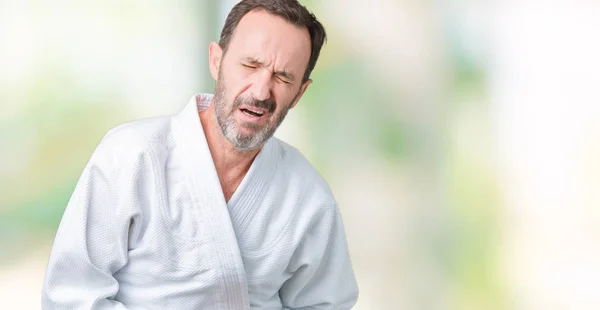 Bonito Homem Idoso Meia Idade Vestindo Uniforme Quimono Sobre Fundo — Fotografia de Stock