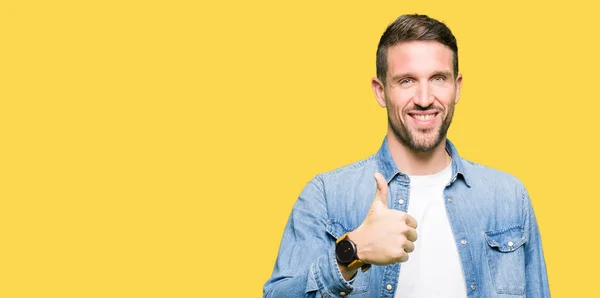 Bel Homme Aux Yeux Bleus Barbe Vêtu Une Veste Denim — Photo