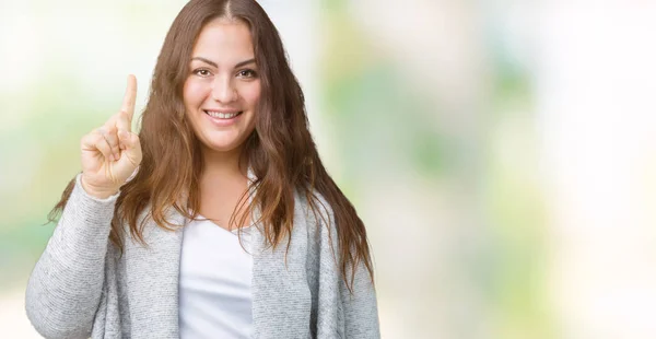 Krásná Navíc Velikost Mladá Žena Nosit Zimní Bundu Přes Samostatný — Stock fotografie