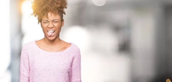 Mooie Jonge African American Vrouw Dragen Bril Geïsoleerde Achtergrond Steken — Stockfoto