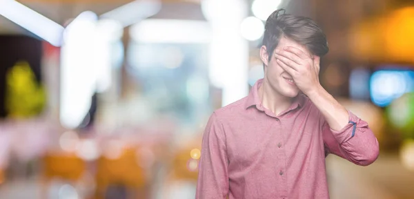 Joven Hombre Negocios Guapo Sobre Fondo Aislado Sonriendo Riendo Con — Foto de Stock