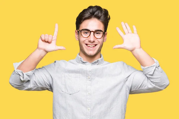 Young Handsome Man Wearing Glasses Isolated Background Showing Pointing Fingers — Stock Photo, Image