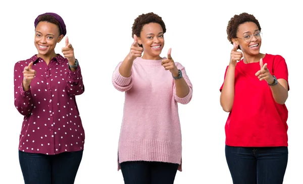 Jovem Afro Americana Com Cabelo Afro Sobre Fundo Isolado Apontando — Fotografia de Stock