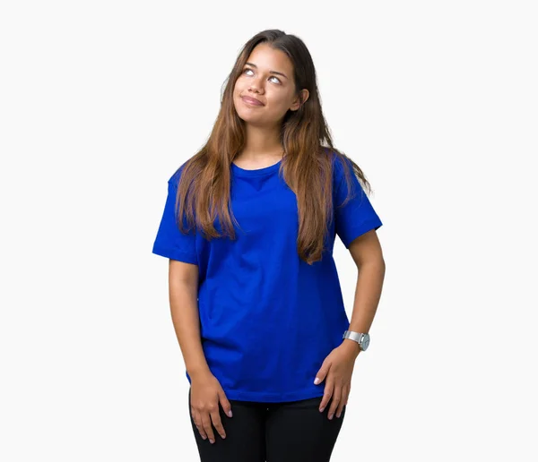 Giovane Bella Donna Bruna Indossa Blu Shirt Sfondo Isolato Sorridente — Foto Stock