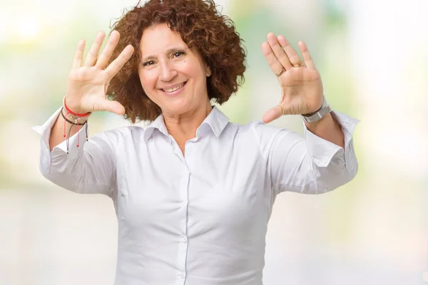 Piękny Środkowy Ager Senior Business Woman Białym Tle Tło Smiling — Zdjęcie stockowe