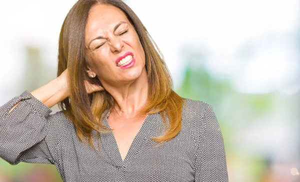 Schöne Geschäftsfrau Mittleren Alters Die Unter Nackenschmerzen Berührung Des Nackens — Stockfoto