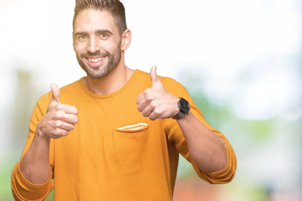 Homem Bonito Jovem Sobre Sinal Sucesso Fundo Isolado Fazendo Gesto — Fotografia de Stock