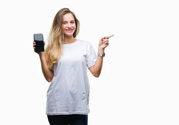 Giovane Bella Donna Bionda Che Mostra Schermo Dello Smartphone Sfondo — Foto Stock