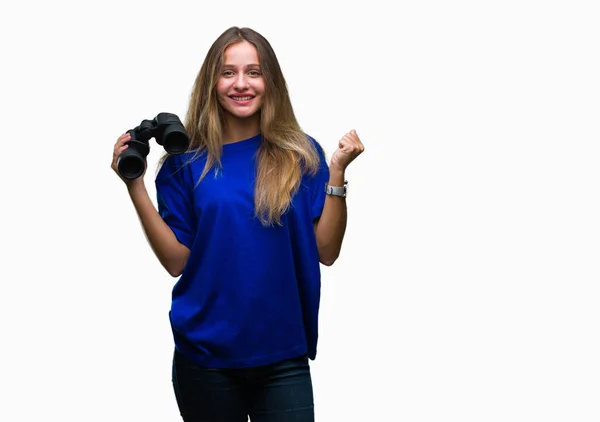 Jonge Mooie Blonde Vrouw Zoek Door Middel Van Verrekijkers Geïsoleerde — Stockfoto