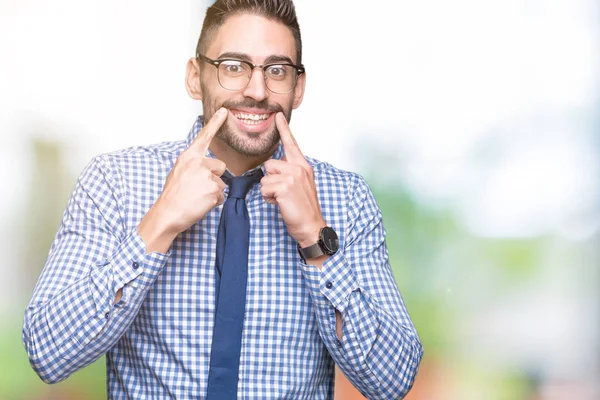 Joven Hombre Negocios Con Gafas Sobre Fondo Aislado Sonriendo Con —  Fotos de Stock