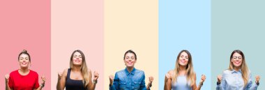 Renkli çizgili üzerinde genç güzel kadın kolaj izole arka plan başarı için heyecanlı kolları ile zafer gülümseyerek kutlayan kaldırdı. Kazanan kavramı.