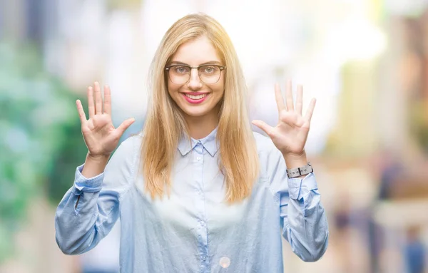 Jovem Mulher Negócios Loira Bonita Usando Óculos Sobre Fundo Isolado — Fotografia de Stock