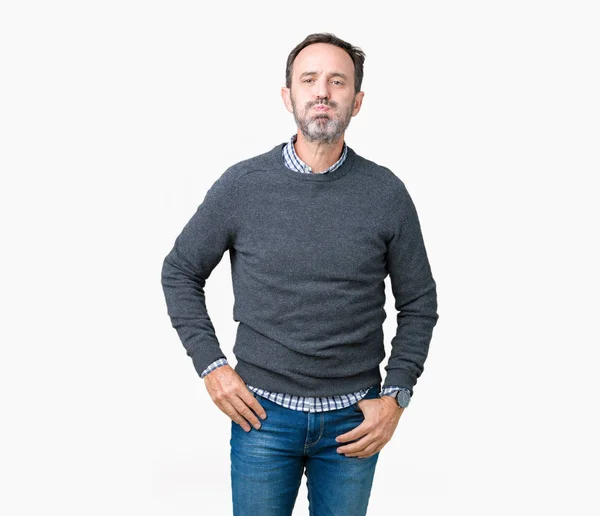 Gutaussehender Älterer Mann Mittleren Alters Der Einen Pullover Über Isoliertem — Stockfoto