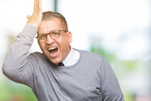 Bussines Edad Media Árabe Hombre Con Gafas Sobre Fondo Aislado —  Fotos de Stock