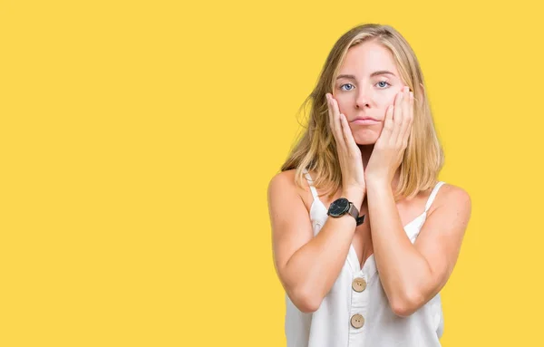 Hermosa Joven Sobre Fondo Aislado Manos Cansadas Cubriendo Cara Depresión —  Fotos de Stock