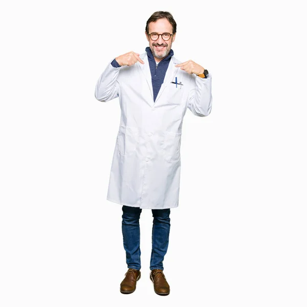 Middle Age Therapist Wearing White Coat Looking Confident Smile Face — Stock Photo, Image