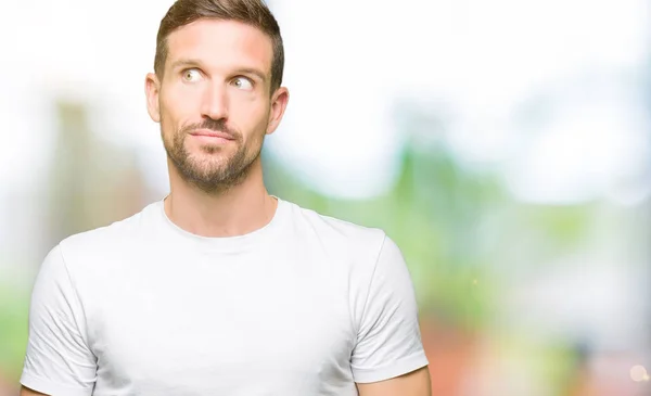 Handsome Man Wearing Casual White Shirt Smiling Looking Side Staring — Stock Photo, Image