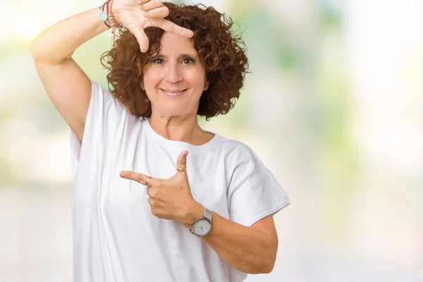 Belle Femme Âgée Âge Moyen Portant Shirt Blanc Sur Fond — Photo