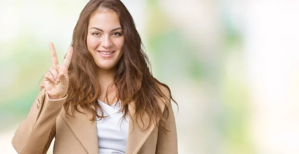 Mooie Grootte Jonge Vrouw Dragen Winterjas Geïsoleerde Achtergrond Tonen Omhoog — Stockfoto