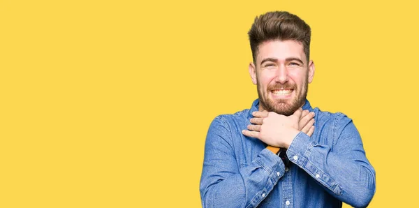 Young Handsome Blond Man Wearing Casual Denim Shirt Shouting Suffocate — Stock Photo, Image