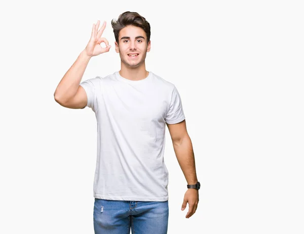 Jonge Knappe Man Dragen Witte Shirt Geïsoleerde Achtergrond Glimlachend Positieve — Stockfoto